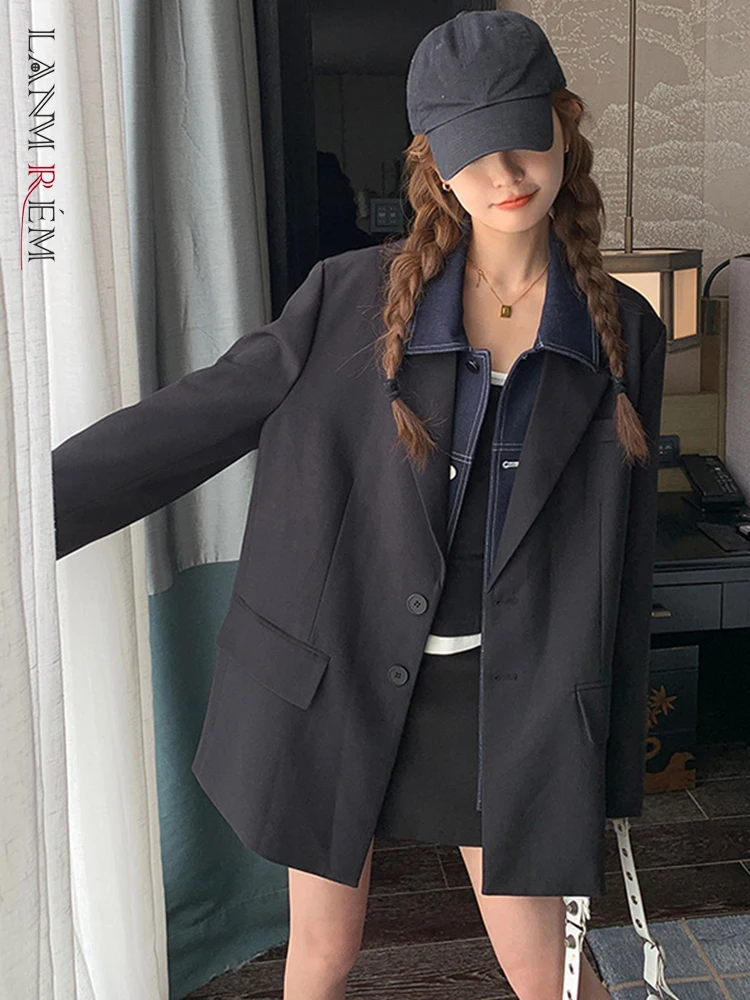 LANMREM Denim Spliced Lapel Blazer Women Fashion Long Sleeves Single Breasted Black Coat Streetwear 2024 Autumn New 2AA2159