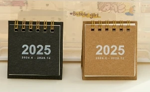 2 قطعة أجندة مكتبية صغيرة 2025 المدمجة سطح المكتب الوجه التقويم دوامة ملزمة السلس الكتابة الحبر-ورقة مكتب المنزل