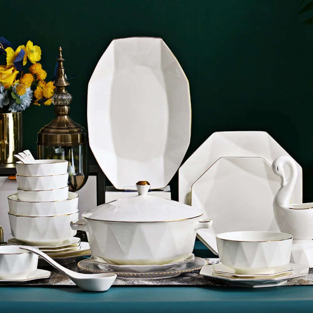 

Simple Golden Trim Tangshan Ceramic Bone China Housewarming Light Luxury Tableware Set of Dishes and Bowls Combination
