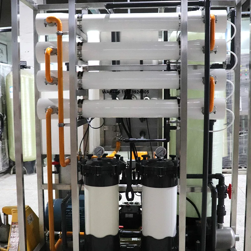 China Seawater Desalination Equipment RO Pure Water Small Marine Water Purifier Groundwater Filtration Portable