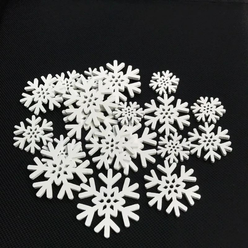 

50pcs 20mm 25mm 30mm 35mm Mix Size Christmas Snowflakes Wood Slices Snowflake Embellishments Ornament for Winter Xmas Tree Craft