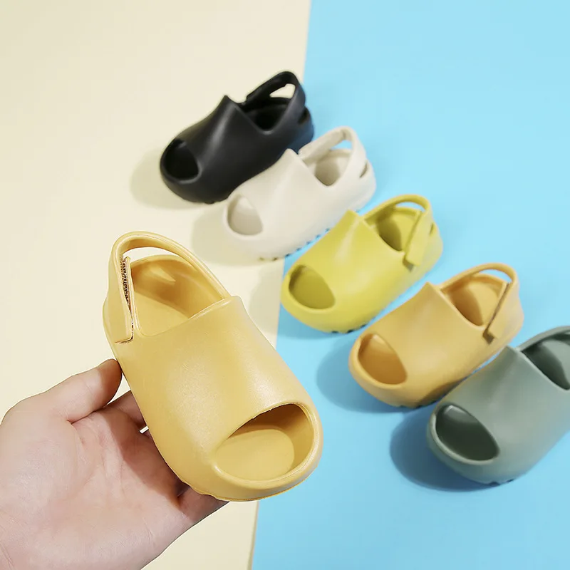 Sandalias impermeables para bebés y niños pequeños, chanclas informales de suela suave, suela gruesa de EVA, para interiores, novedad de verano