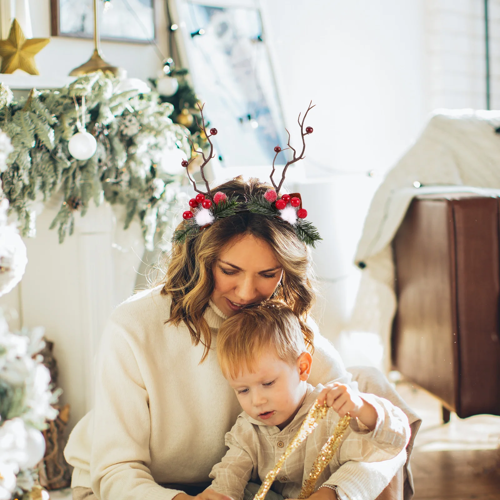 

Antler Headband for Christmas Party Festival Wear Soft Comfortable Hair Band with Pine Branches Decoration Women Holiday Hair