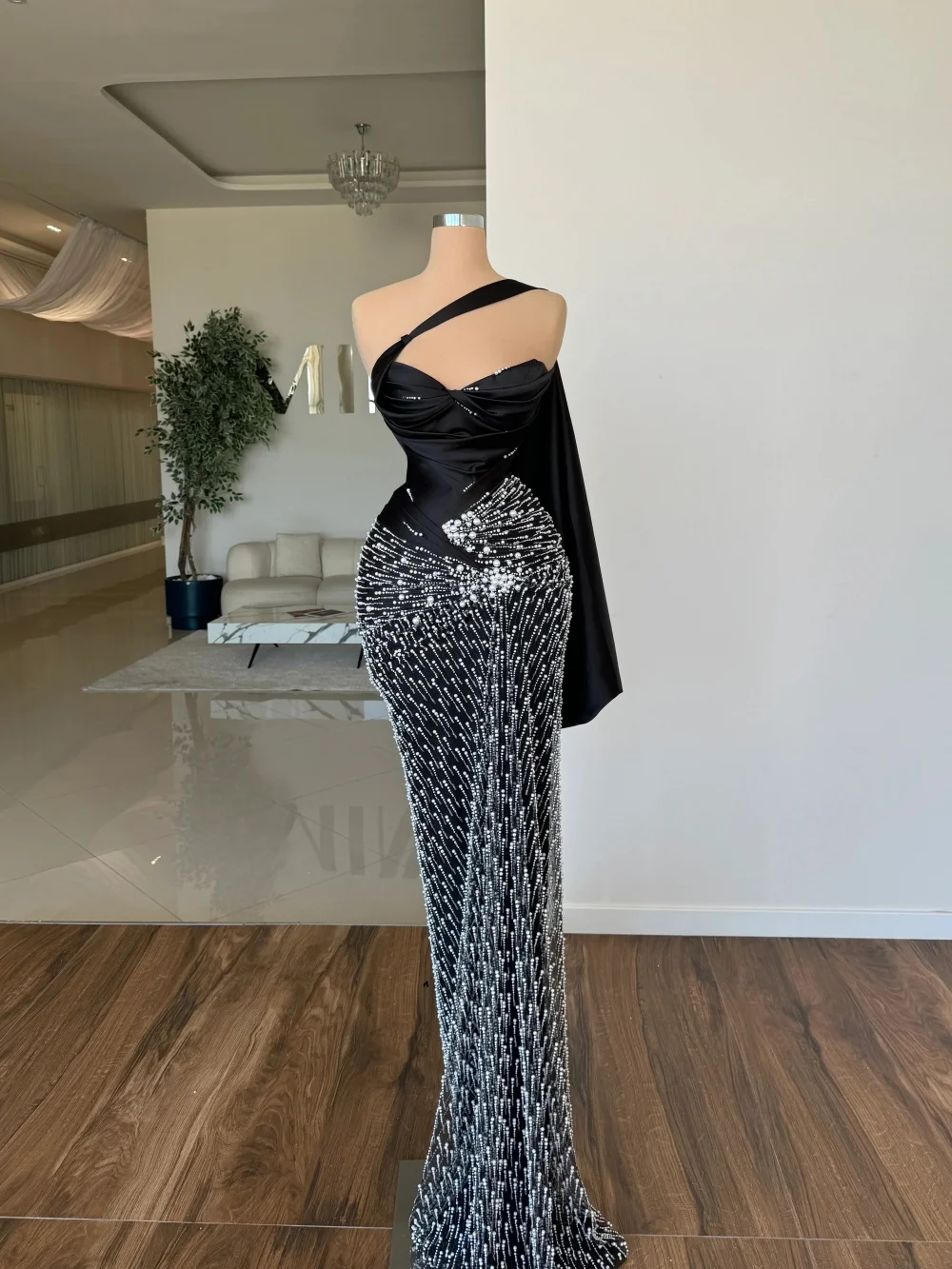 Affascinante abito da sera con perle Lussuoso abito da festa con perline con scollo a cuore Classico abito da festa lungo fino al pavimento con linea ad A فسات Бmavera
