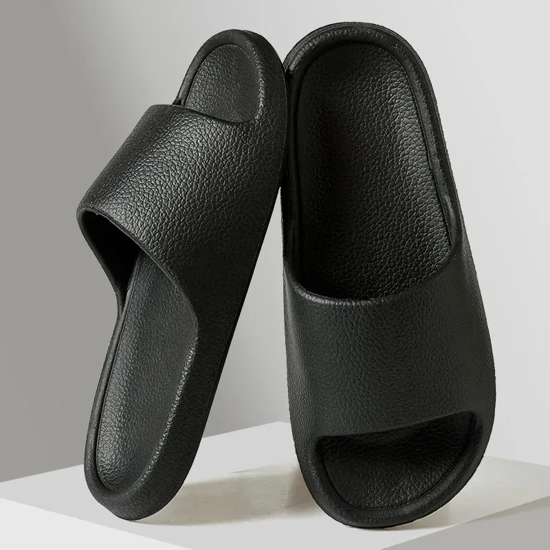 Pantofole da bagno con piattaforma spessa pantofole da casa moda donna suola morbida EVA Indoor Slides sandali da uomo 2023 infradito antiscivolo estive