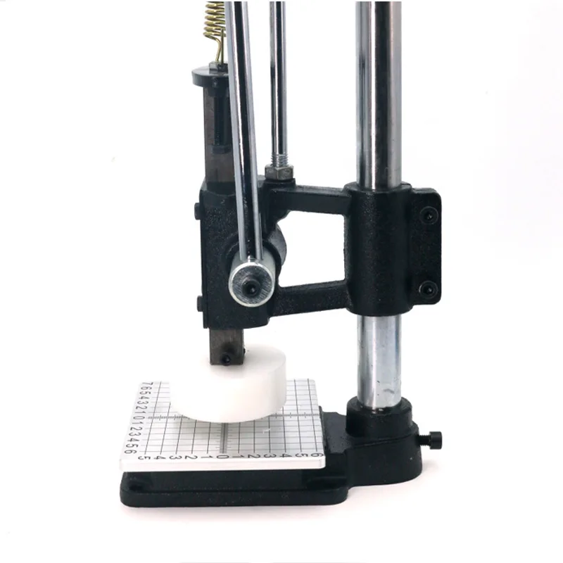 Manual stamping machine, convenient stamping 5