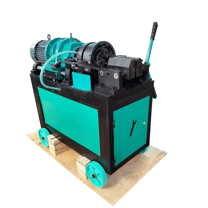 Rebar Peeling and Threading Machine with Die Heads for Rebar Splicing