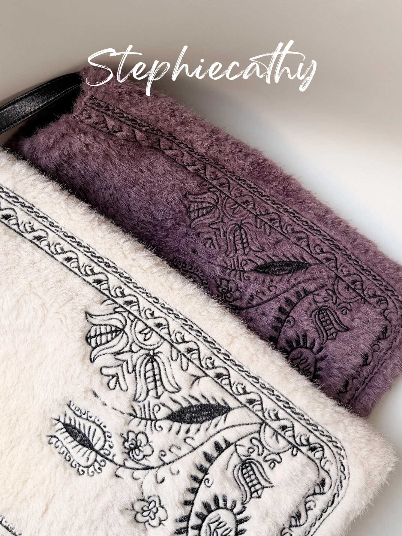 حقيبة كتف نسائية SC فاخرة من الفرو الصناعي حقيبة يد هوبو بنمط الأزهار ذات سعة كبيرة ومحفظة مربعة خفيفة الوزن كاجوال للعطلات اليومية