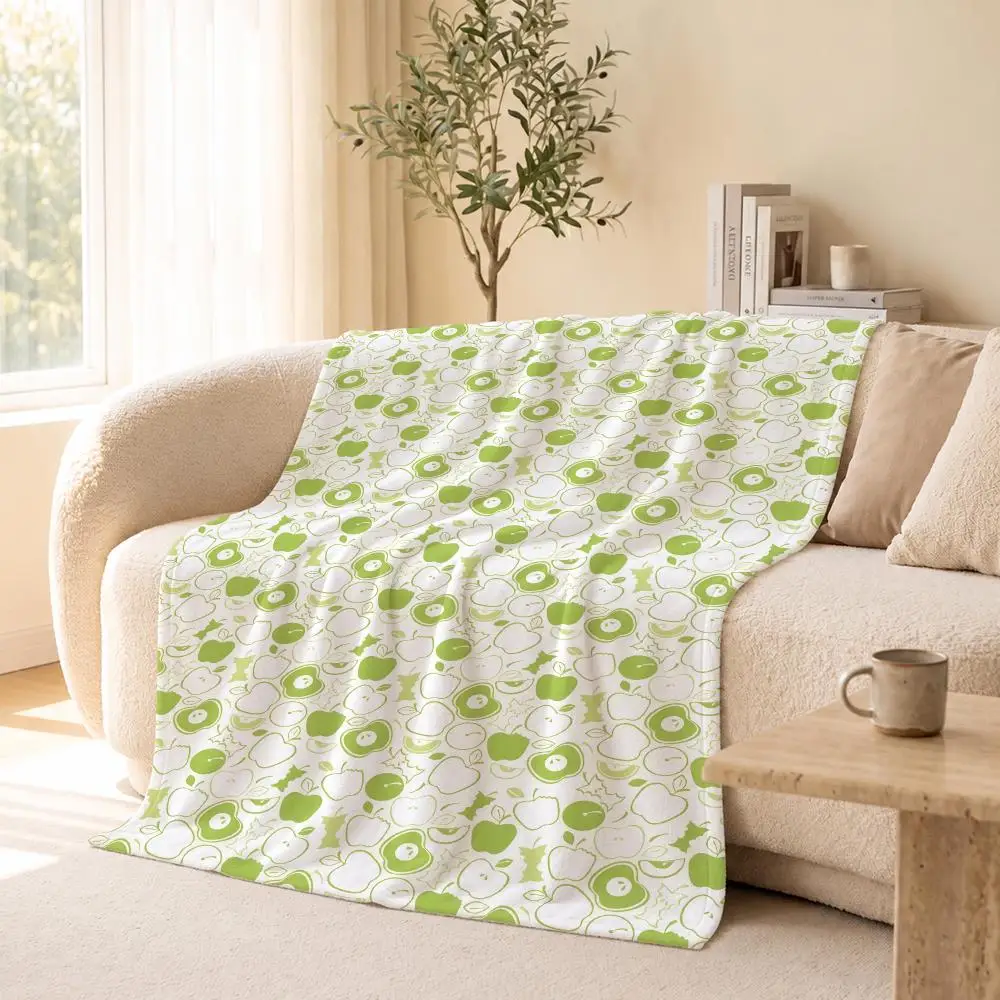 Pattern fresh Green Apple Throw Flannel Throw Blanket for Travel & Office, Warm Outdoor Custom Bedspread, Ideal Gift