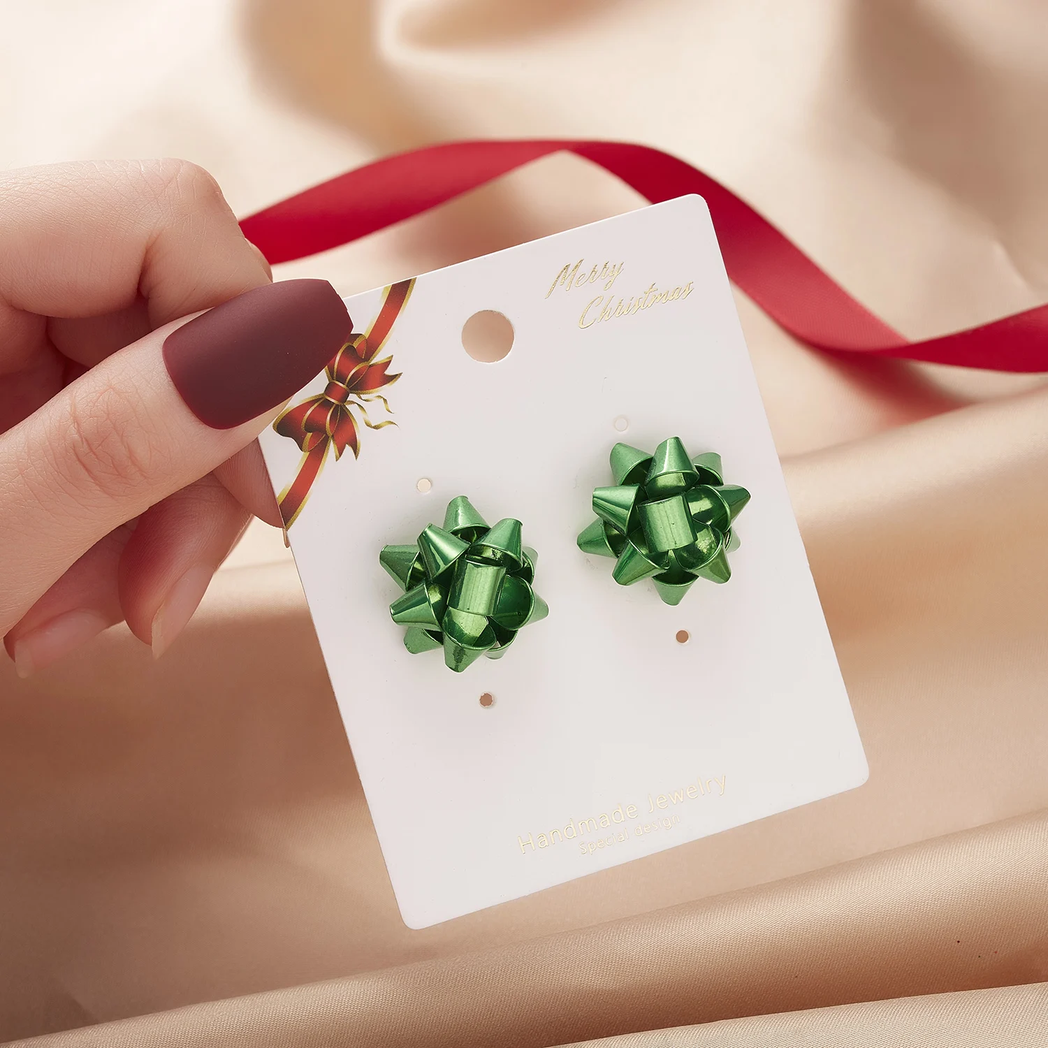 Fashion Red Green Color Xmas Star Ribbon Stud Earrings For Women Girls New Year Party Jewelry Handmade Christmas Earrings Gifts