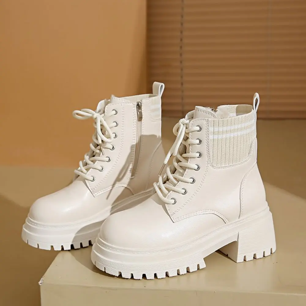 

British style lace up women's boots 2025 new winter thick soled round toe with plush waterproof platform fashion boots for women