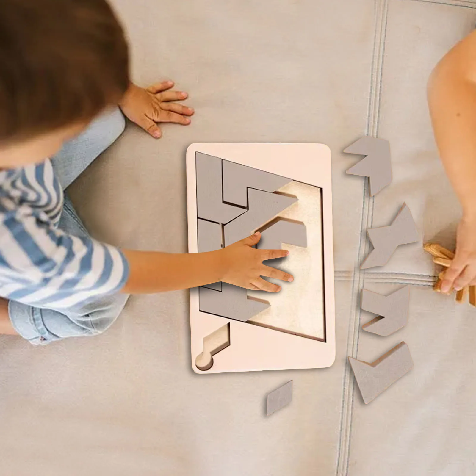 Puzzle quadrilatero per casalinghe che risolve il puzzle a blocchi di legno Sfida Puzzle in legno dalla forma irregolare che scompare a 4 piani