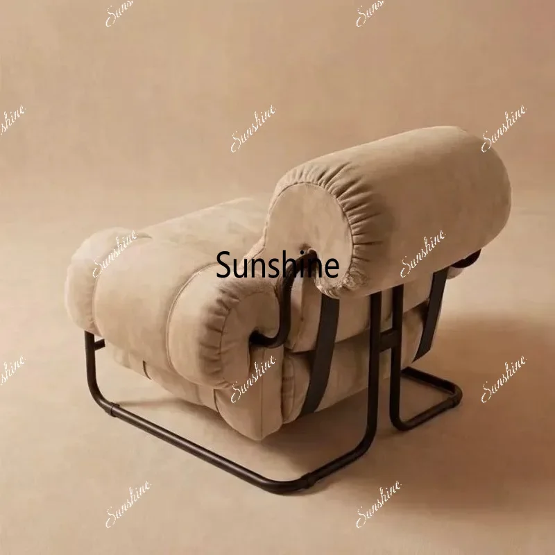 Medieval single sofa chair hotel B & B living room single chair retro leisure chairTJ
