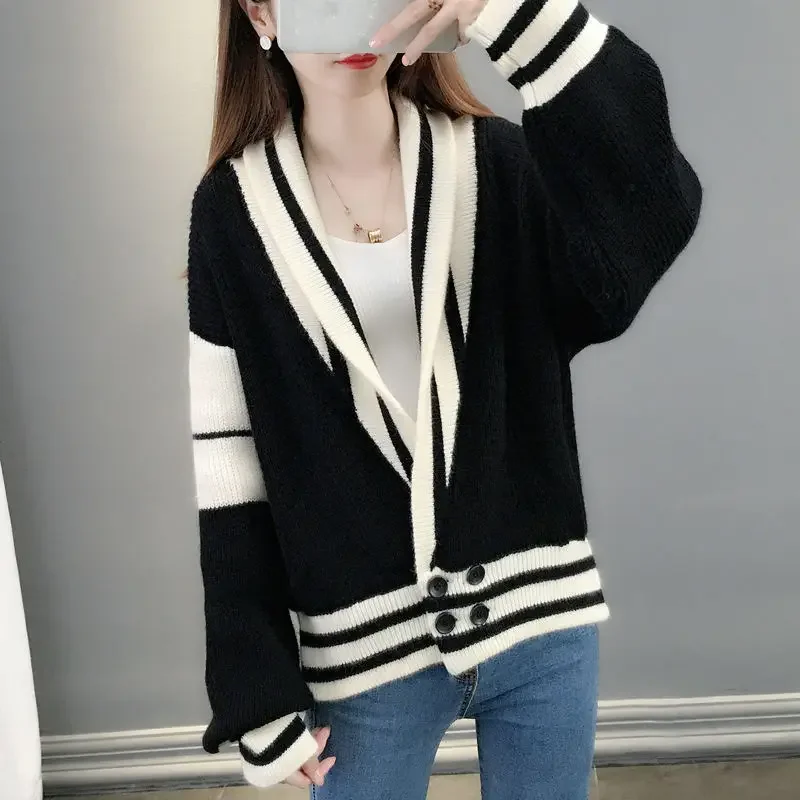 2024 Women\'s Autumn Winter New Loose Cardigan Coats Female Long Sleeve Sweater Jackets Ladies Striped Knitted Outerwear Z543