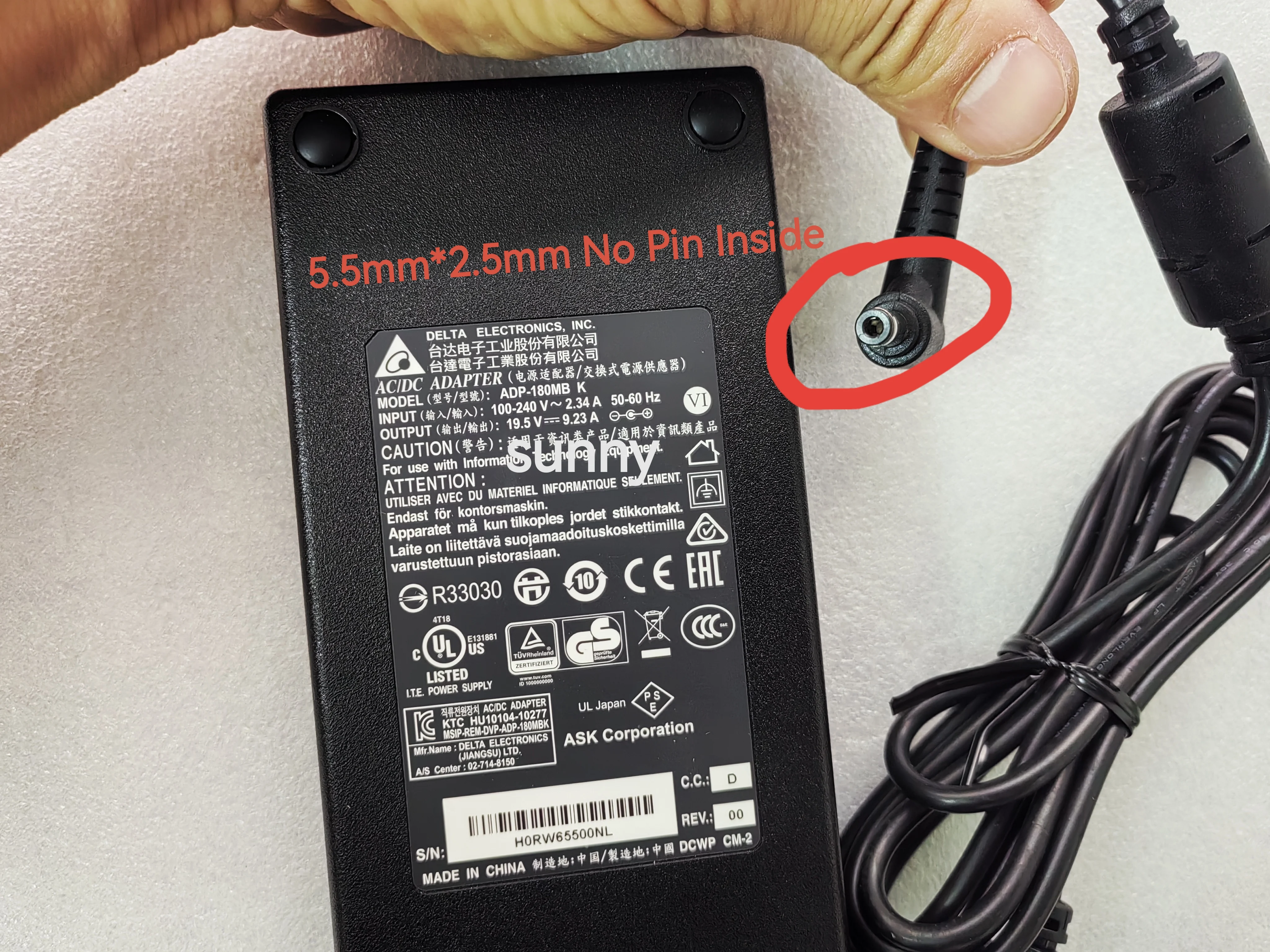 

NEW OEM Slim Delta 19.5V 9.23A 180W ADP-180MB K 5.5mm*2.5mm AC Adapter For ORIGIN EVO17-S i7 10870H RTX3070 Gaming Laptop