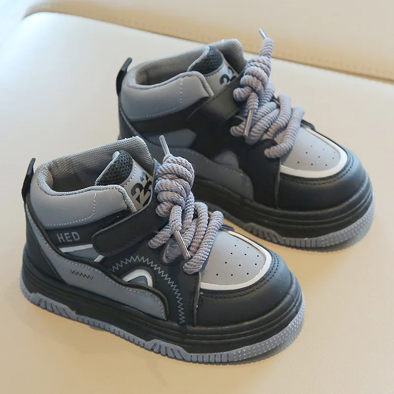 أحذية رياضية عالية الجودة للأطفال، أحذية خريف/شتاء للأولاد بنعل ناعم غير قابلة للانزلاق، أحذية بدون كعب للفتيات، أحذية فردية عصرية للأطفال