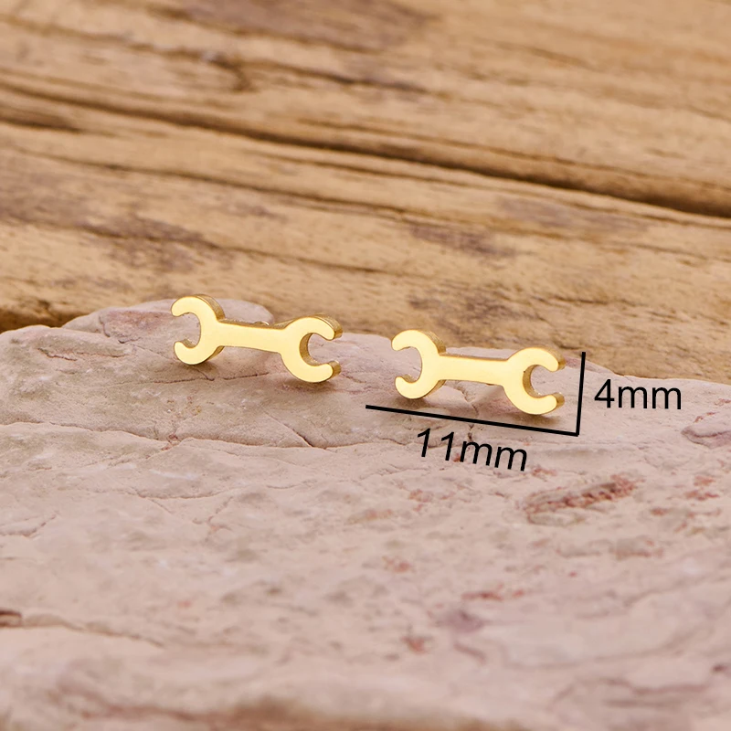 Punk Hip Hop Stainless Steel Screw Wrench Stud Earrings for Cool Girls Simple Spanner Earings Daily Wear Jewelry Unique Gifts