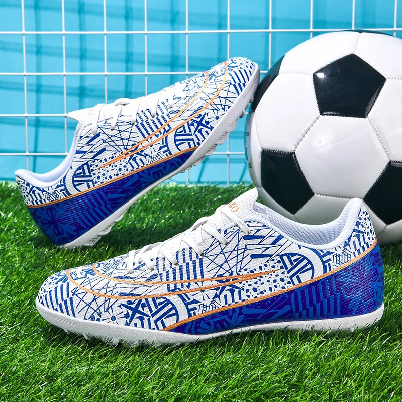 

New Autumn Comfortable Adult Soccer Shoes Shock-absorbing and Wear-resistant Sports Shoes Lightweight and Soft Spiked Shoes