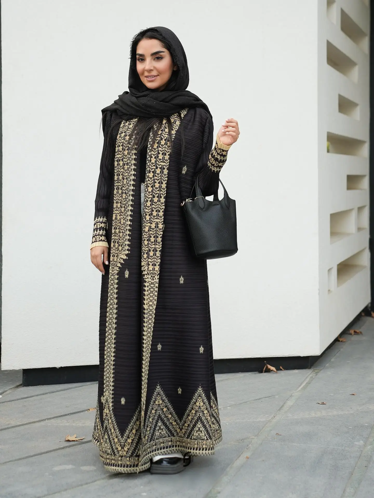 Muslim Abaya Robe, Middle Eastern Loose-fitting Ramadan Dress, Elegant and High-End Long Dress for Spring/Summer