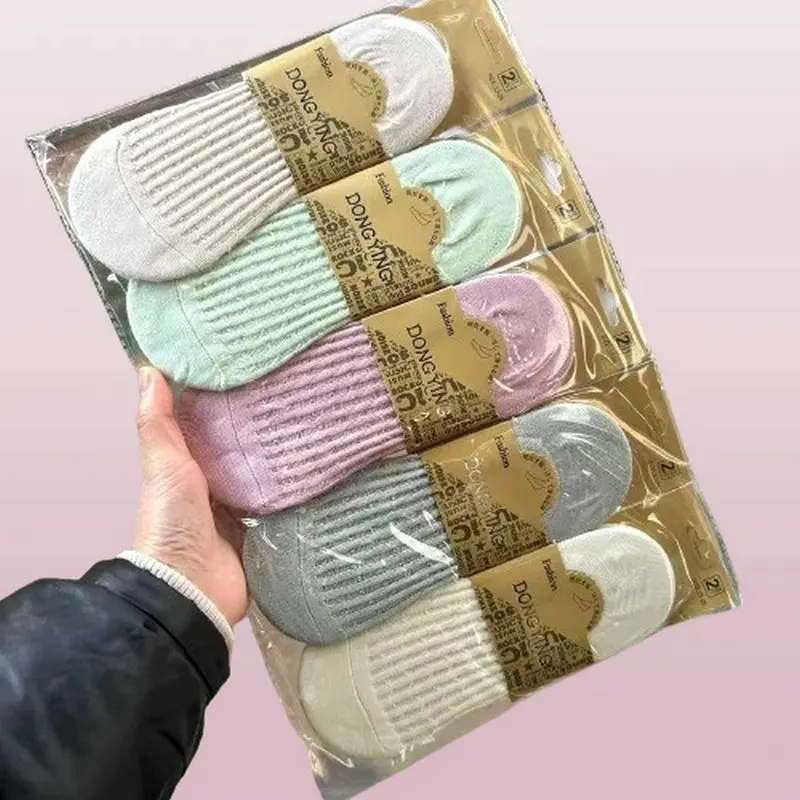 Chaussettes courtes invisibles en coton pour femmes, chaussettes invisibles, chaussettes courtes, chaussettes fines, chaussettes de bateau sans chute, chaussettes à bouche peu profonde, document solide, nouveau, 5/10 paires