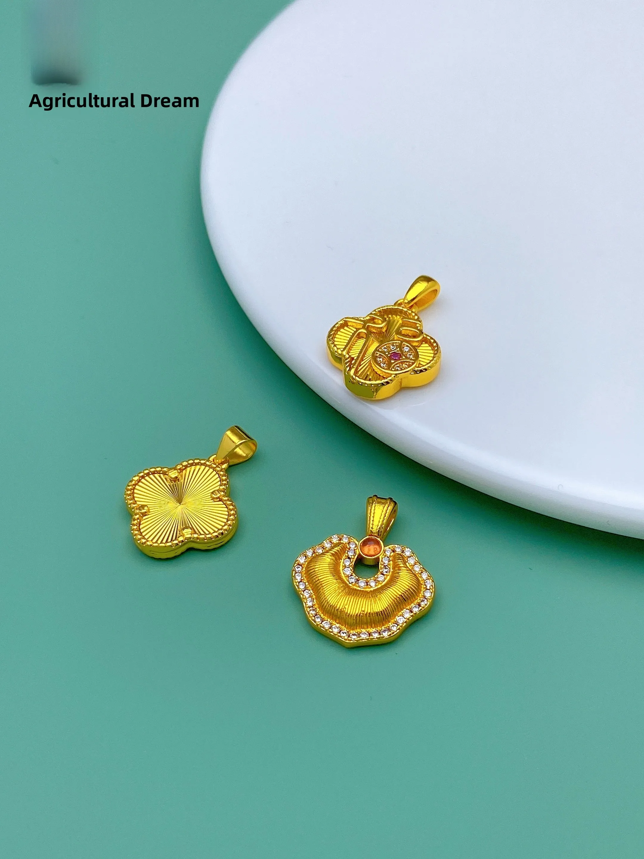 Antique Gold  Crystal Pendant Four Le Clover Luy Charm Nelace Bracelet DIY Jewelry Accories Faionable Fre...