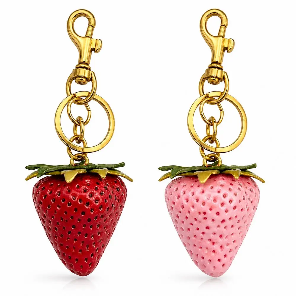 New Cartoon Strawberry Keychain Realistic Fruit Resin Strawberry Bag Charm Textured Surface Strawberry Pendant Key Organization