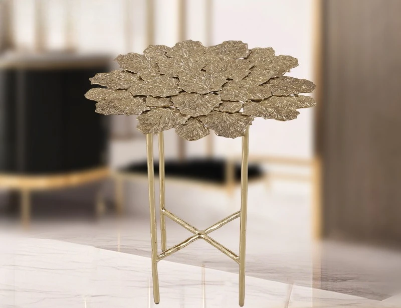 Итальянский светлый роскошный журнальный столик из чистой меди, современная простая гостиная, бытовая круглая латунная комбинация листьев, дизайнерская сторона