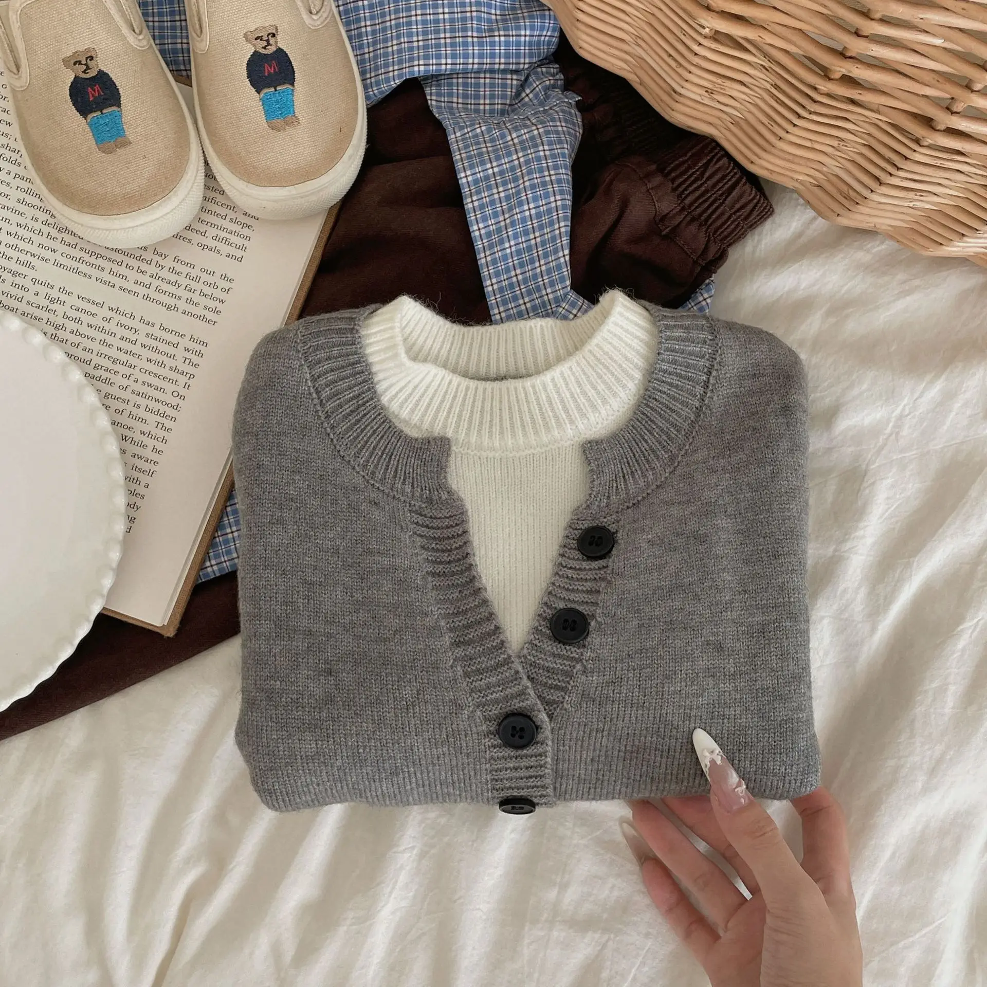 Spring Autumn Boys Sweater Patchwork False Two-Piece Single-Breasted Woolen Cardigan For 2-10Years Kids Winter Knitted Coat  125