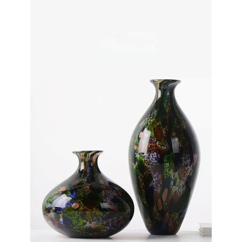 

Closed vase Light luxury high-end glazed medieval vase