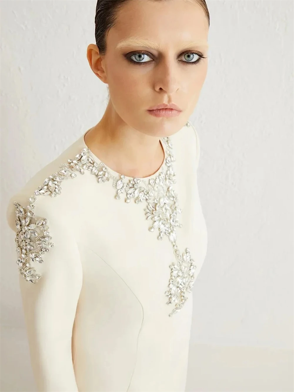 

Customized Exquisite Jersey Evening Dresses Classic O-Neck Long Sleeves Celebrity Gowns High Quality Sweep Train Party Gowns