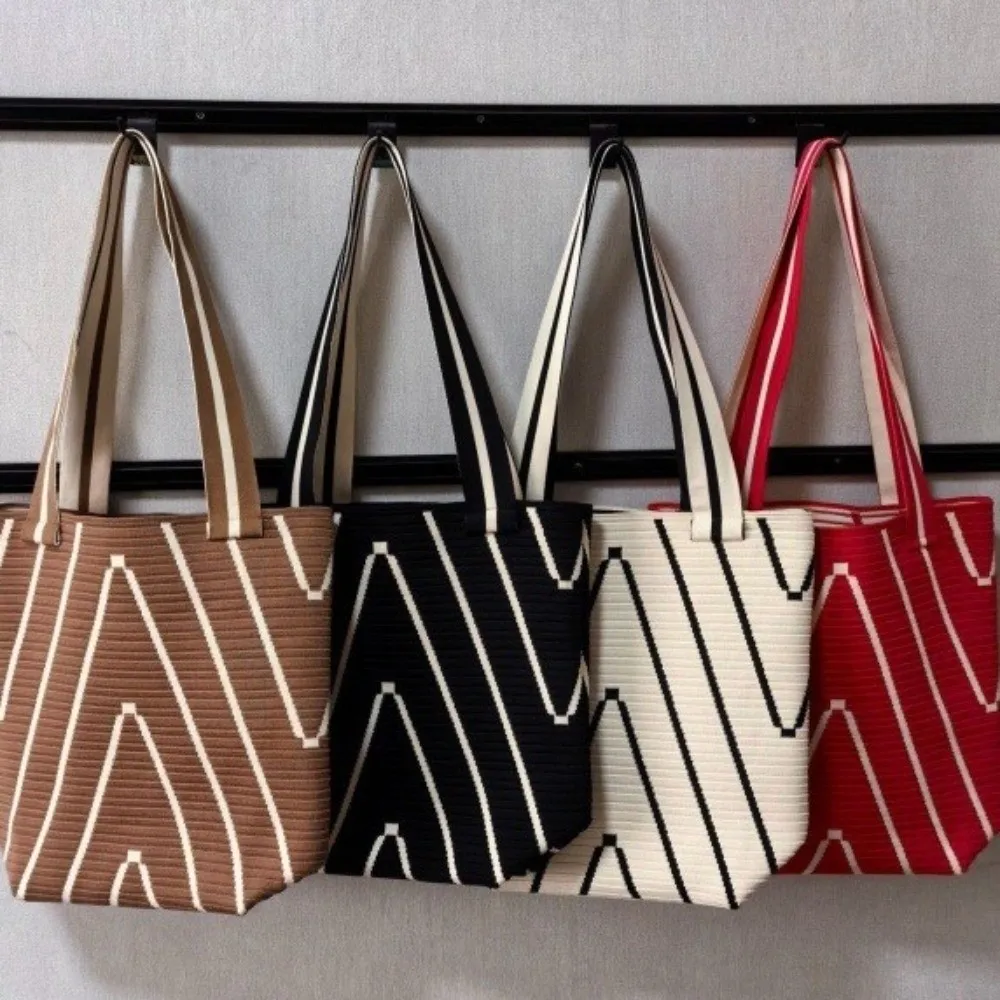 Large Capacity Triangle Wave Shoulder Bag Korean Style Striped Pattern Knitted Underarm Bag Commute Handbag Open Tote Bag