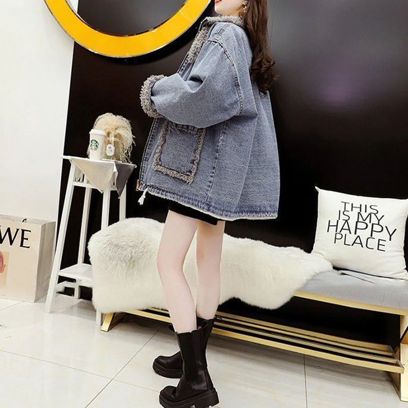 ขนแกะThicken DENIMแจ็คเก็ตผู้หญิงฤดูหนาว 2025 ใหม่VINTAGEหลวมกางเกงยีนส์Coat Parkas Chic CasualแขนยาวBomber Outwearหญิง