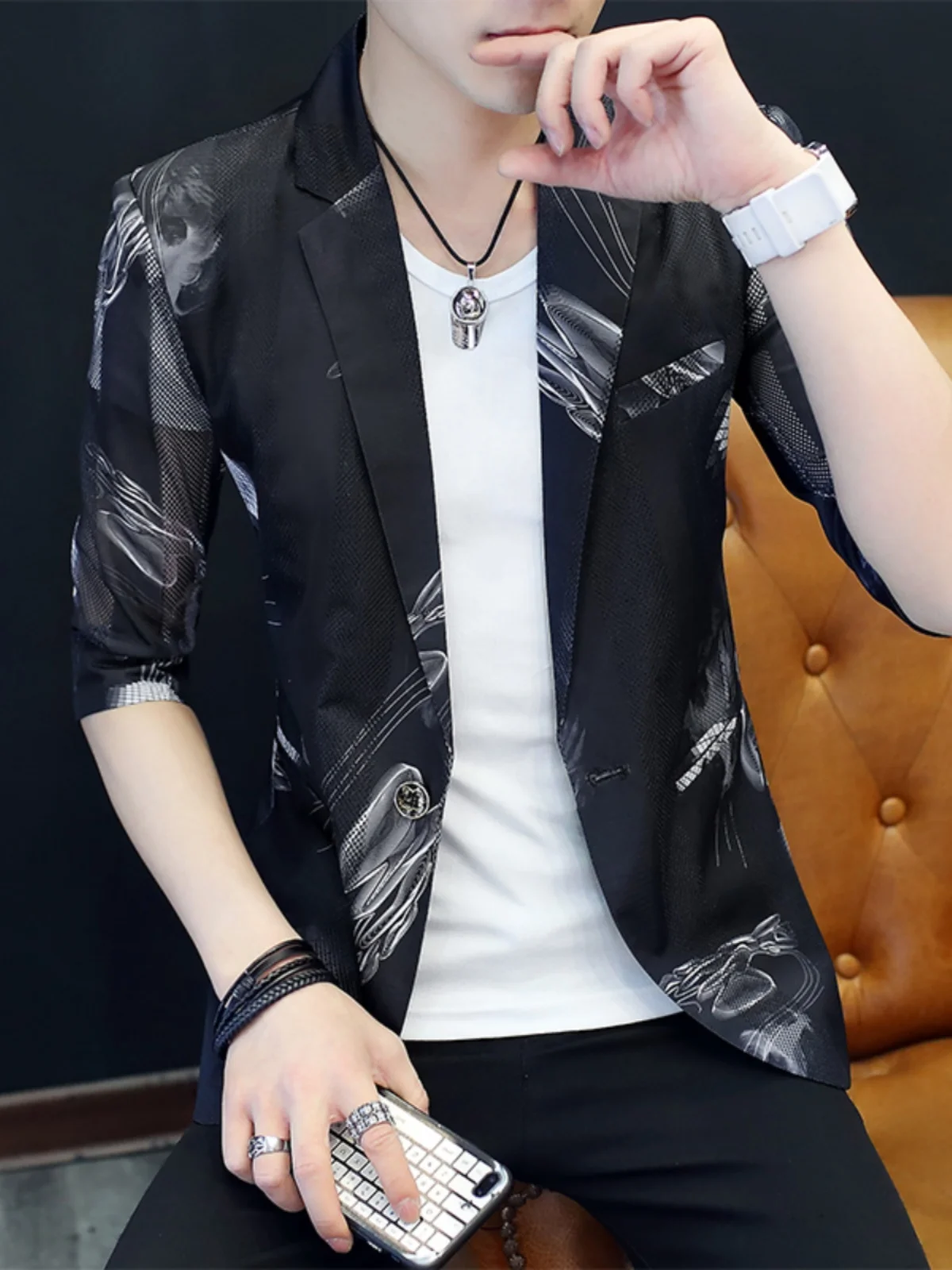 

Summer Thin Seven-Quarter Sve Men's Blouse Hollow out Floral Embroidery Stand Fit Casual Faionable Outerwear Coat