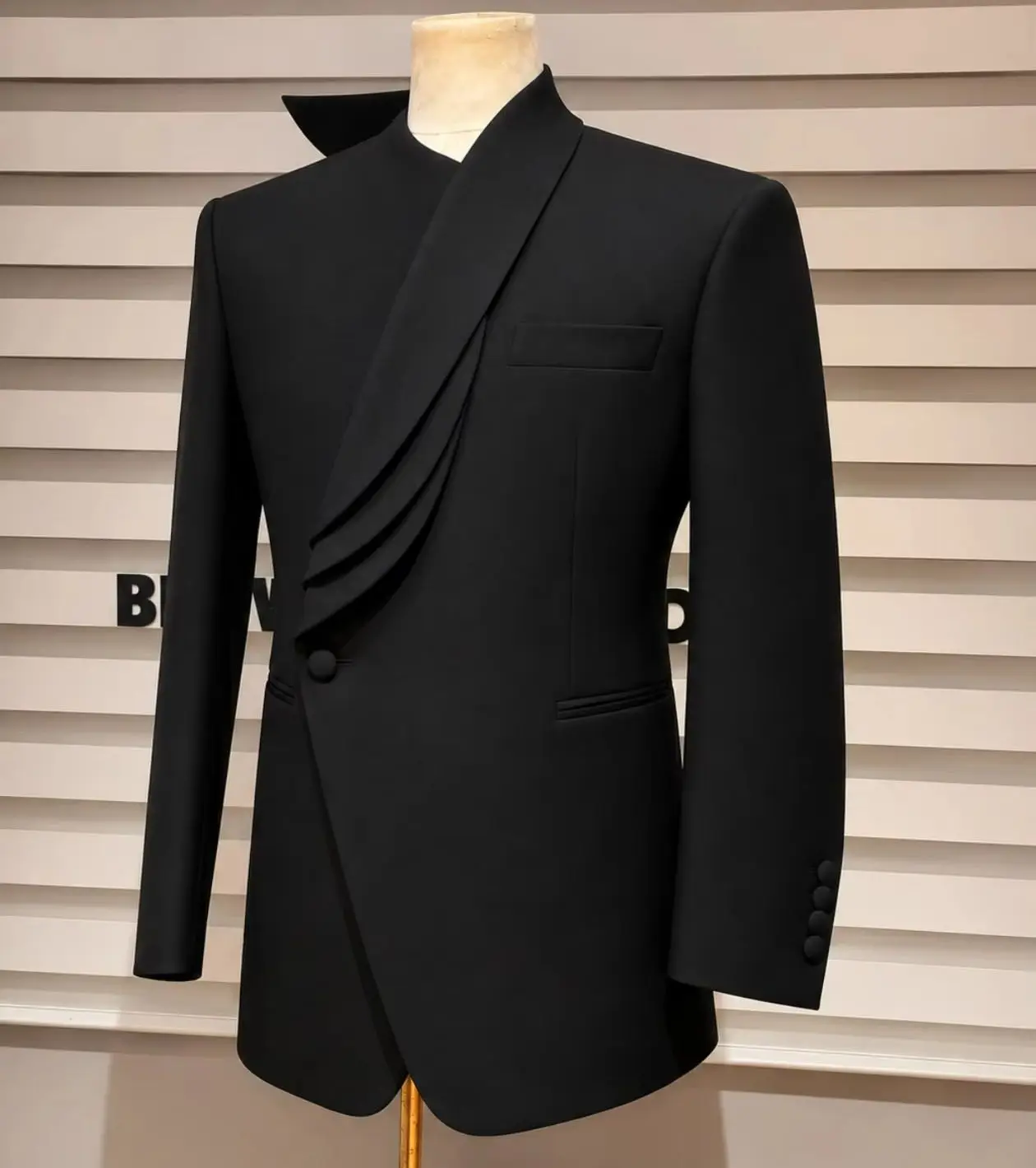 Men Black Designer Tuxedo Jacket Mandarin Stand Collar Asymmetric Ruched Lapel Single Button Formal Blazer Wedding Customized