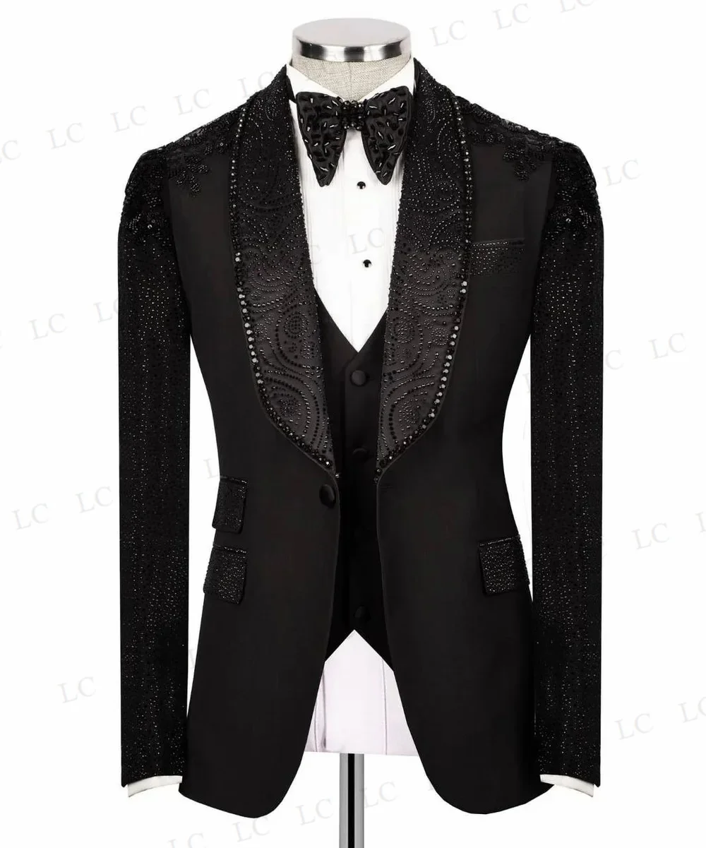 3 Pieces Design Men Suits Beads Sheer Lapel Slits Tuxedo Blazer Pants One Button Slim Formal Prom Wedding Groom Custom Plus Size