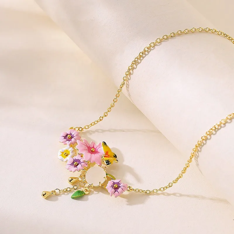 

Изысканное женское универсальное ожерелье Mori в отпускном стиле с подвеской в виде птицы и цветка из эмалированной глазурованной керамики, цепочка на ключицу