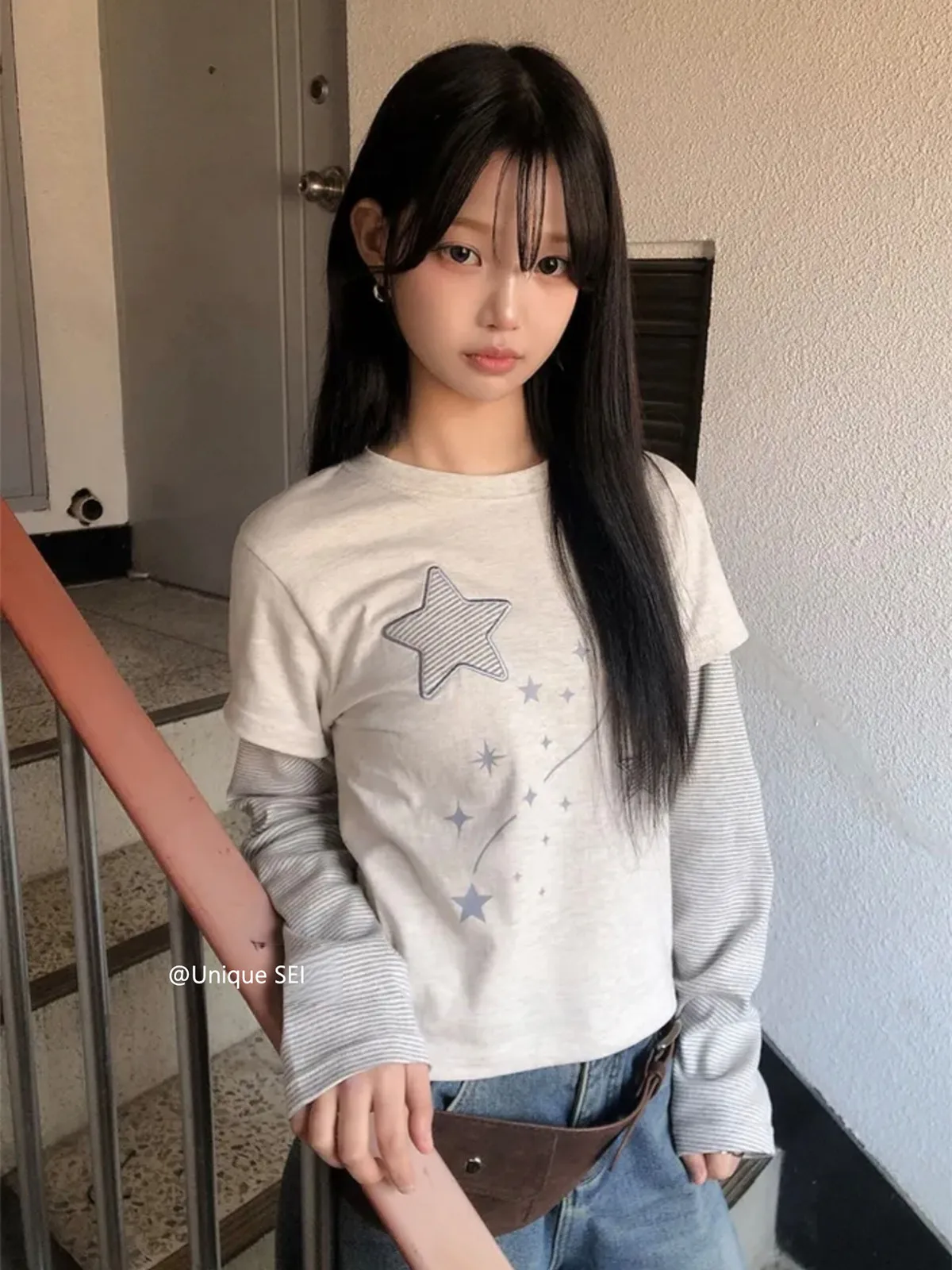 Korean Star Color Blocking Stripe Long Sleeves Patchwork Fake Two-piece T-shirt Spring New Casual Graphic T Shirts Women Y2k Top
