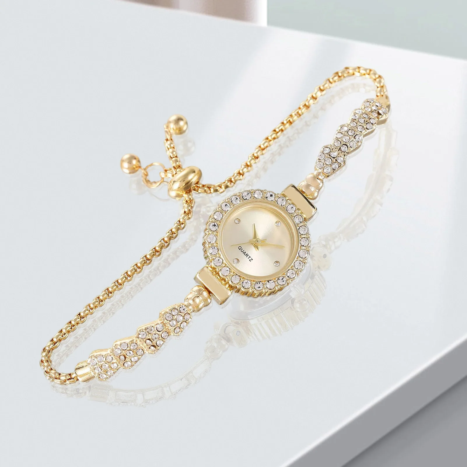 Relojes de diamantes de cristal para mujer, diseño de gama alta, esfera de fácil lectura, relojes de pulsera brillantes, relojes maravillosos, regalo para mujer