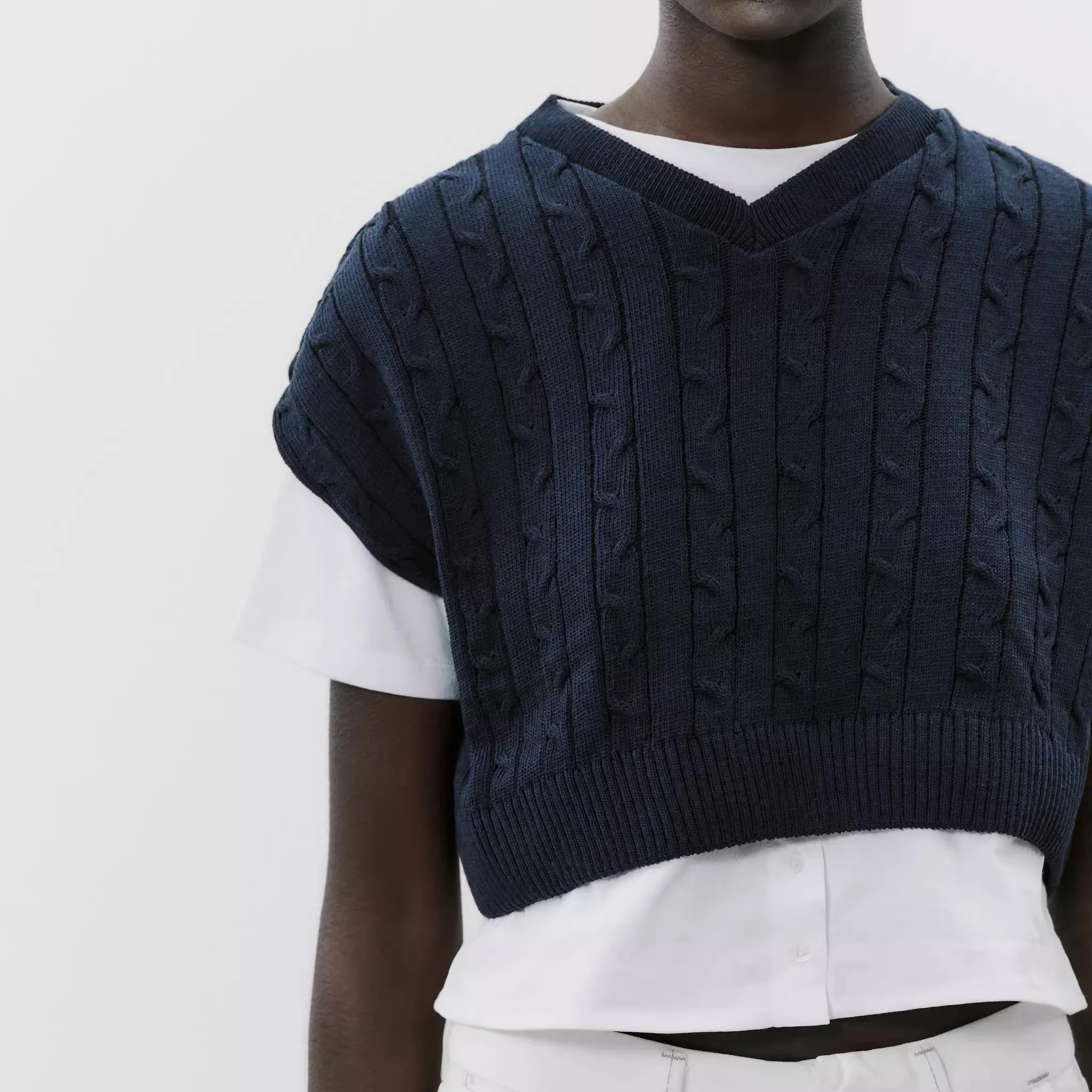 2025년 봄 여성용 면 혼방 반팔 라운드넥 베스트 티셔츠 편안한 패치워크 디자인 출퇴근 스타일 니트 탑