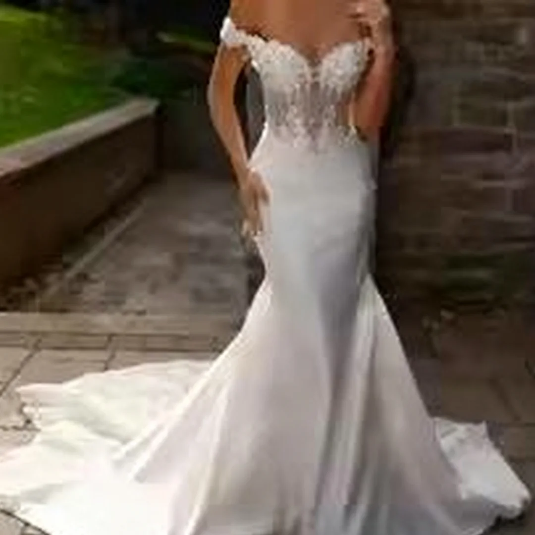 

Customized Wedding Dresses Satin Bridal Gowns Lace Appliques Off The Shoulder Formal Bride Porm Party Gowns