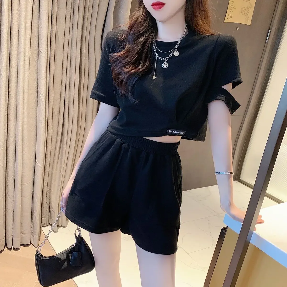 Conjuntos curtos femininos cinza, 2 peças, agasalho com zíper, roupas de férias, roupas clássicas, tendência, tendências leves, shorts femininos