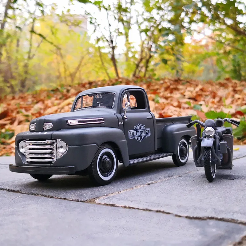 Maisto 1:24 1948 Ford F1 Pickup + Motorcycle Alloy Car Model Diecasts Metal Toy Off-road Vehicles Car Model Simulation Kids Gift