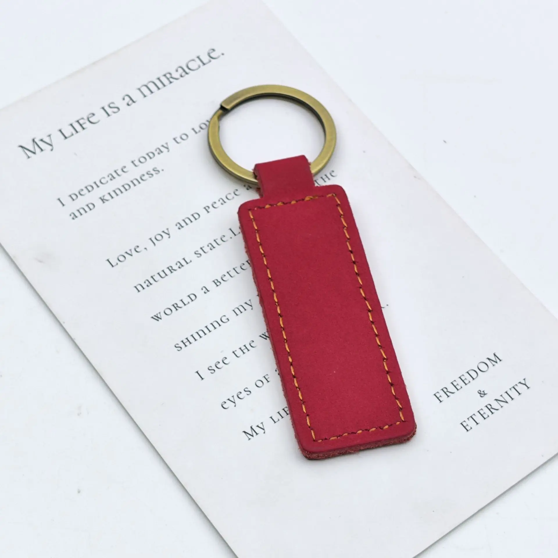 Maßgefertigter Retro-Schlüsselanhänger aus Rindsleder, Handgemachter Leder-Schlüsselring für Auto und Tasche, Gravierter Schlüsselanhänger, Zubehör in Verschiedenen Farben, Kreative Geschenke – Detail 8