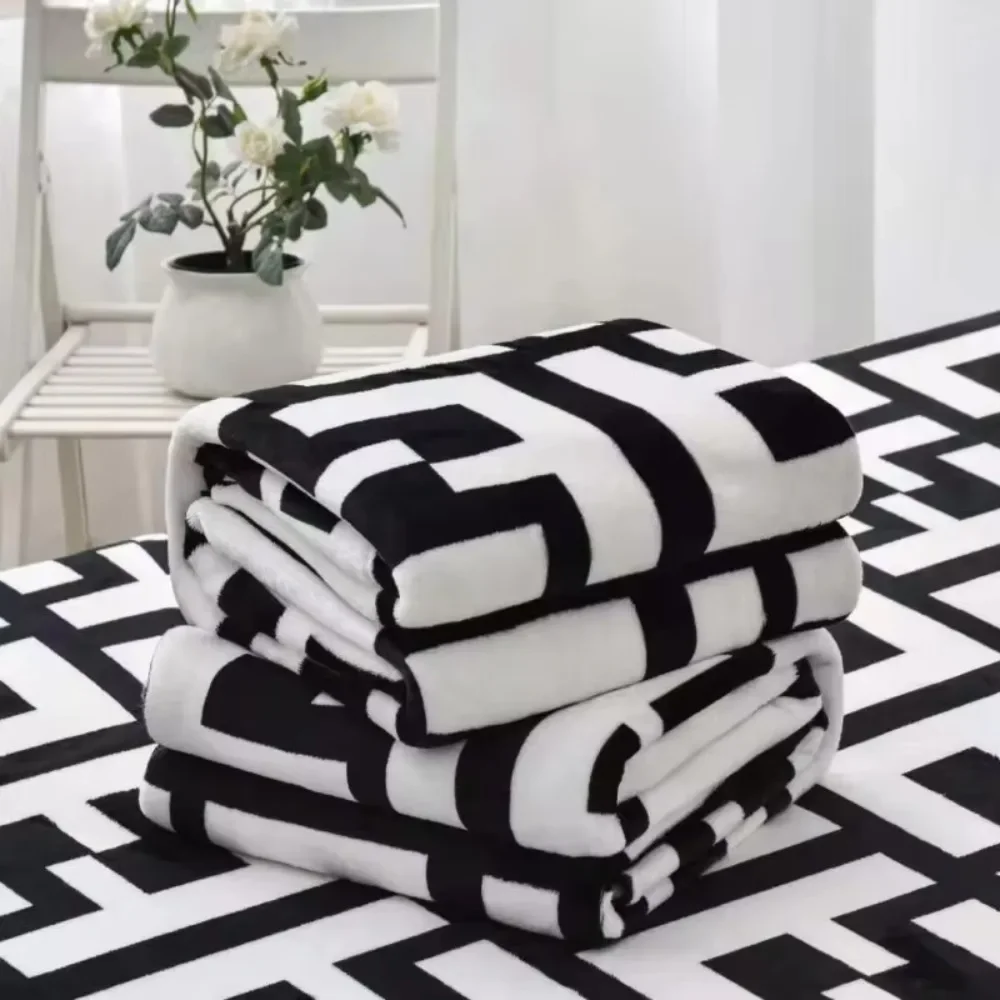 Four Seasons Blanket Air Conditioning Blanket Sheet  Cover Blanket Sheet Dual Purpose Flannel Blanket Sofa Throw Blanket