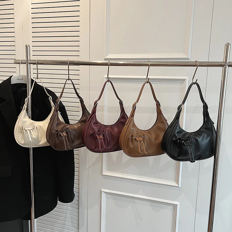 

2025 New Crescent Moon Shoulder Bag for Women, Elegant Top Handle Crossbody Purse, Versatile Saddle Bag, Chic & Stylish​