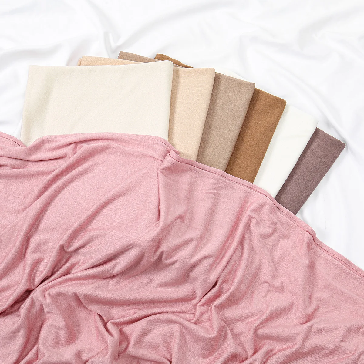 

Cross-border new hot-selling rolled edge mercerized cotton solid color long scarf women's ethnic style simple versatile soft