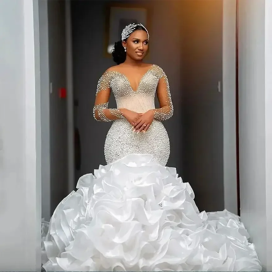 Maßgeschneidertes Meerjungfrauen-Hochzeitskleid für die Braut, Brautkleider mit langen Ärmeln, Strass, Perlen, Kristallen, gerüschtes Kleid