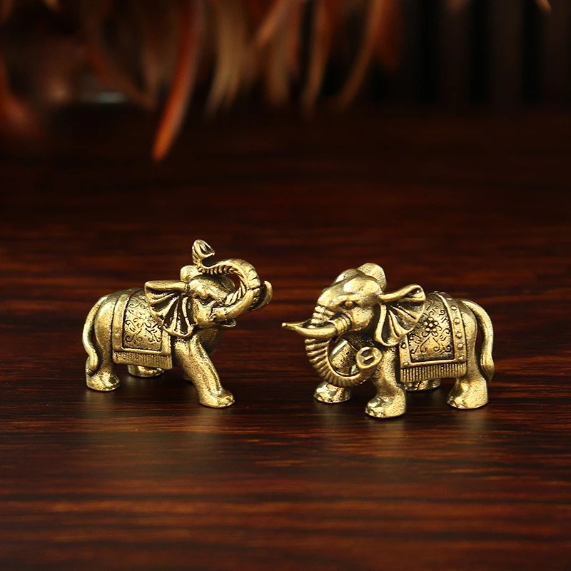 Vintage Brass Water Absorbing Elephant Statues Mini Feng Shui Figurines With Ruyi Gold Ingot Pattern Desktop Auspicious Ornament