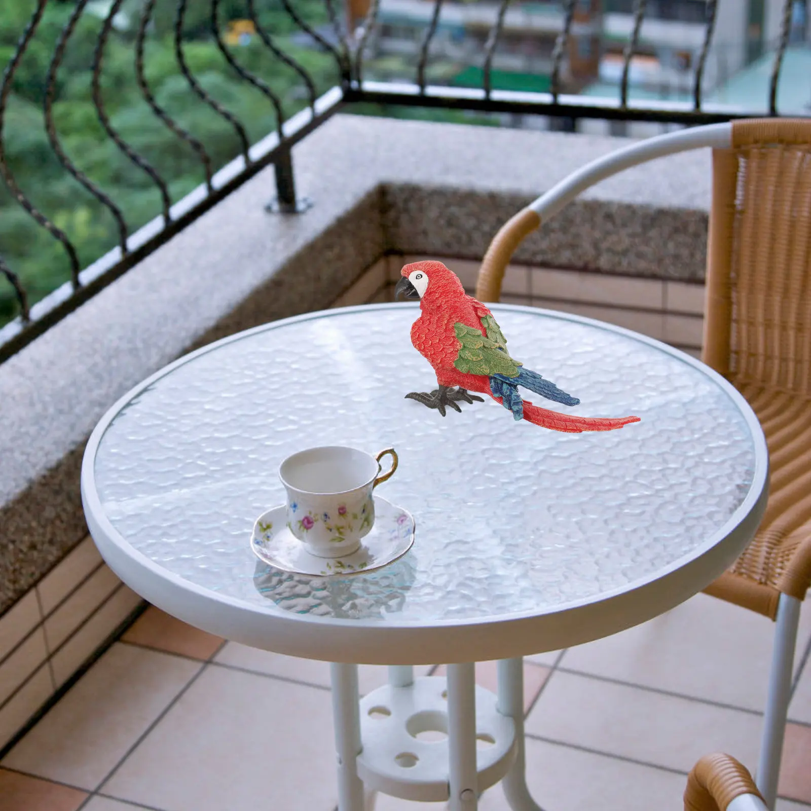 Classic Design Garden Parrot Statue Decorative Bird Ornament for Outdoor Yard Patio Balcony Landscape Decoration Lifelike