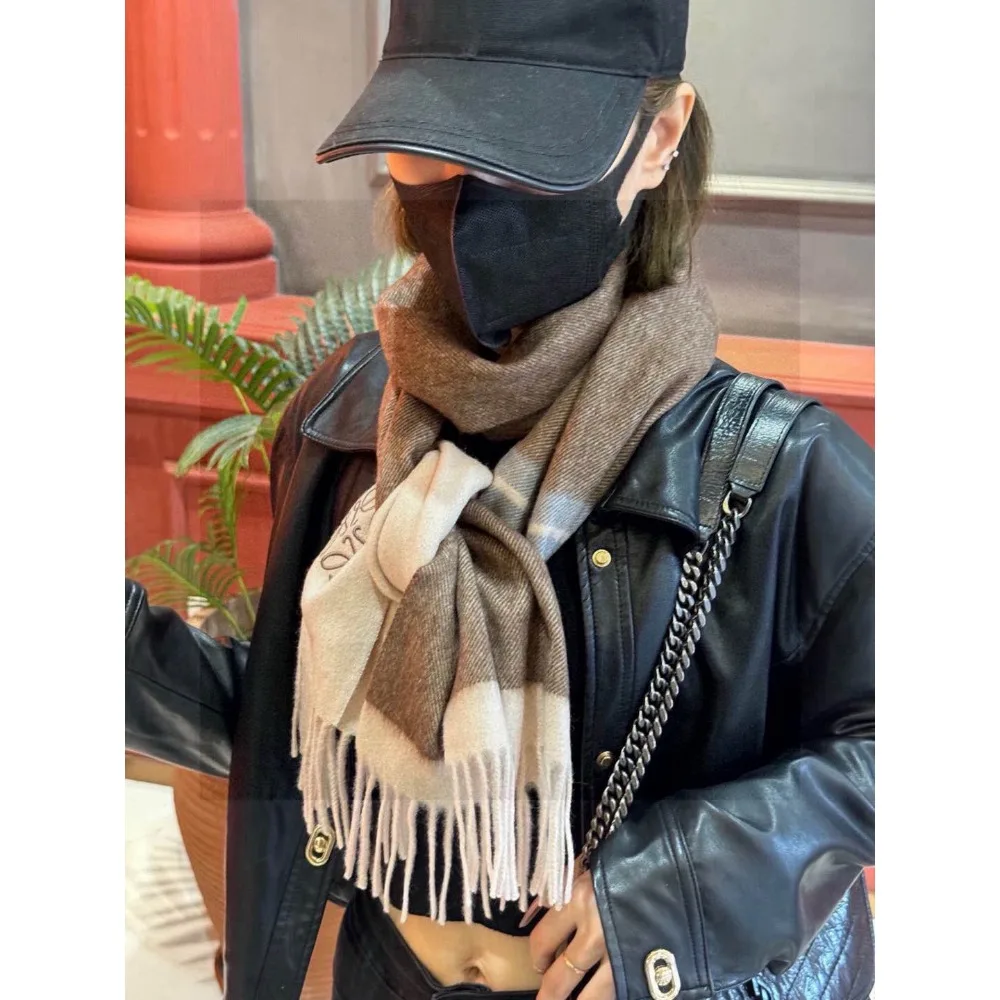 

Высококачественный кашемировый шарф на шею, утолщенный дизайн с кисточками, осенне-зимний новый теплый длинный женский праздничный подарок с вышивкой